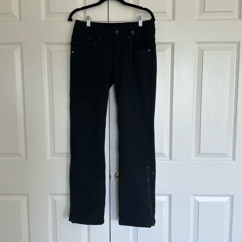 686 XS Woman’s Reserved softshell snow pants